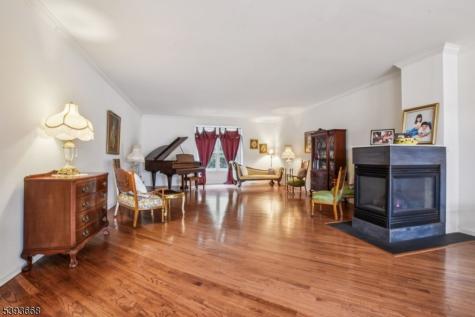 41 Catamaran Court Mount Arlington NJ 07856