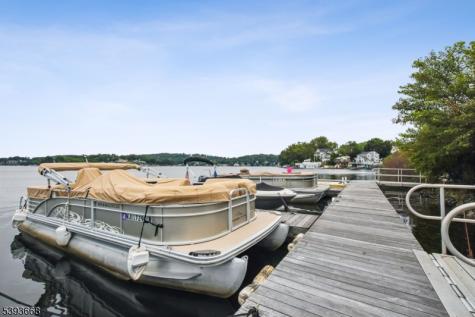 41 Catamaran Court Mount Arlington NJ 07856
