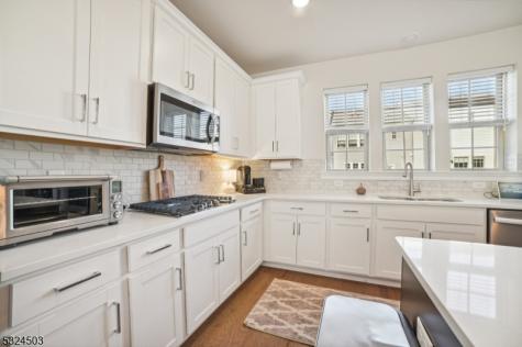 5 Marigold Court Warren NJ 07059