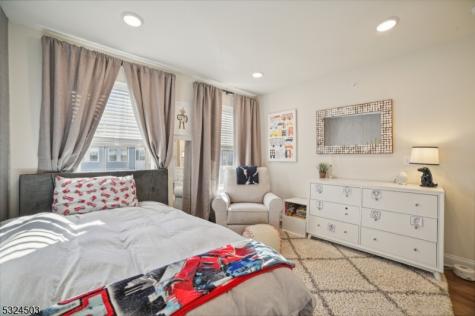 5 Marigold Court Warren NJ 07059