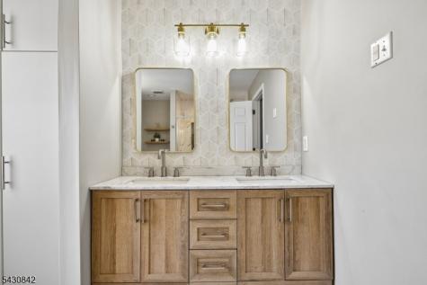 355 Ellen Lane Bridgewater NJ 08807