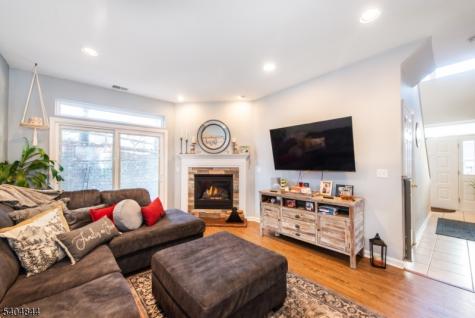 7 Hornbeam Way Hardyston NJ 07419