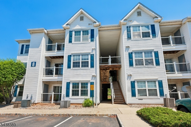 811 Waterford Drive Edison NJ 08817