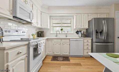 20 Dorchester Drive Monroe NJ 08831