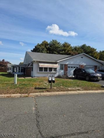 2 Crockett Lane Manchester NJ 08759