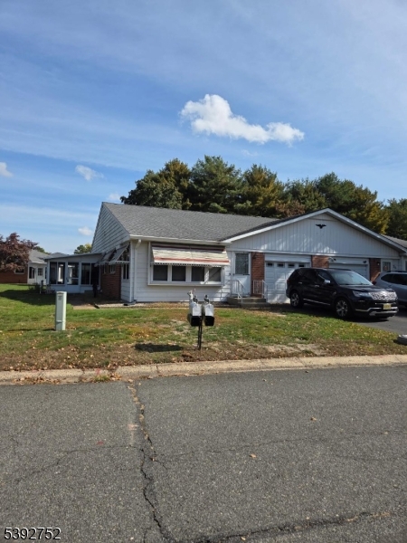 2 Crockett Lane Manchester NJ 08759