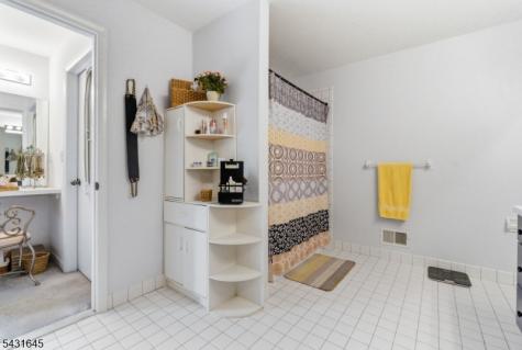 16 Pale Star Court Hardyston NJ 07419