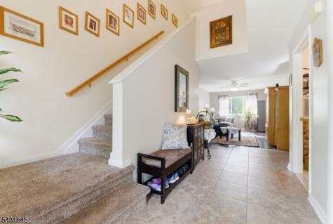 16 Pale Star Court Hardyston NJ 07419