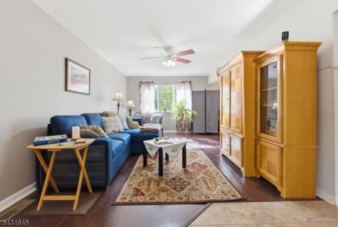 16 Pale Star Court Hardyston NJ 07419