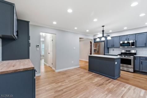 87 Hampshire Drive Mendham NJ 07945