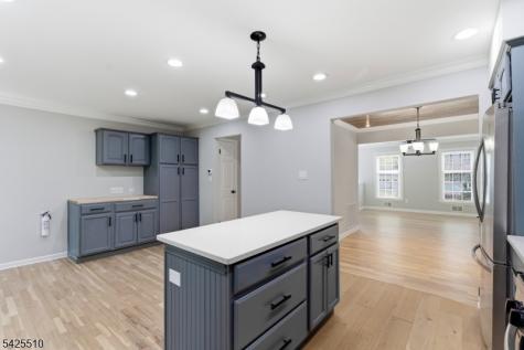 87 Hampshire Drive Mendham NJ 07945