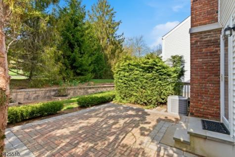 87 Hampshire Drive Mendham NJ 07945