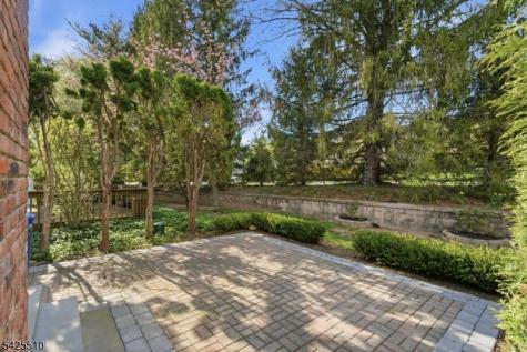 87 Hampshire Drive Mendham NJ 07945