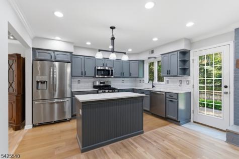 87 Hampshire Drive Mendham NJ 07945