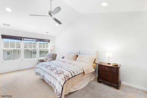 33 Catamaran Court Mount Arlington NJ 07856