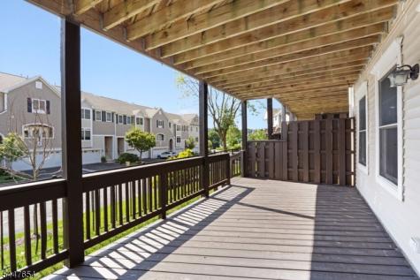 33 Catamaran Court Mount Arlington NJ 07856
