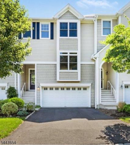 33 Catamaran Court Mount Arlington NJ 07856