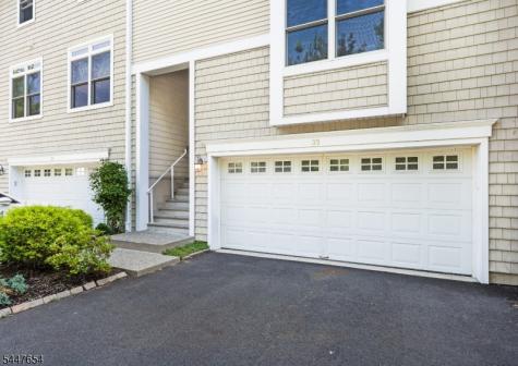 33 Catamaran Court Mount Arlington NJ 07856