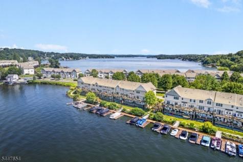 33 Catamaran Court Mount Arlington NJ 07856