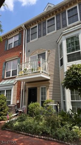40 Holly Street Jersey City NJ 07305