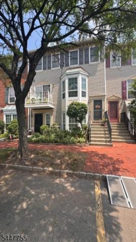 40 Holly Street Jersey City NJ 07305