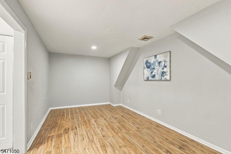 1 Dogwood Drive Edison NJ 08820