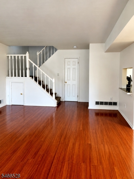 2 Almond Drive Franklin NJ 08873