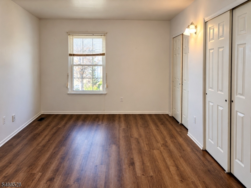 2 Almond Drive Franklin NJ 08873