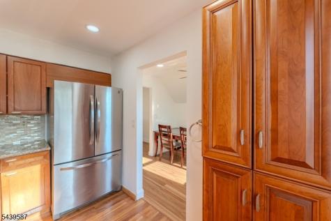42 York Drive Edison NJ 08817