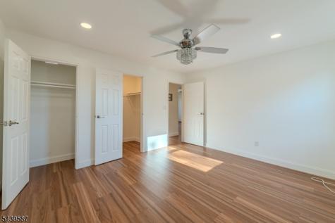 42 York Drive Edison NJ 08817