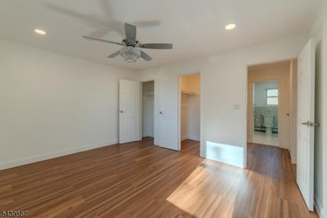 42 York Drive Edison NJ 08817
