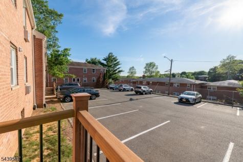 42 York Drive Edison NJ 08817