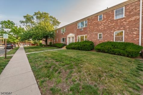 42 York Drive Edison NJ 08817