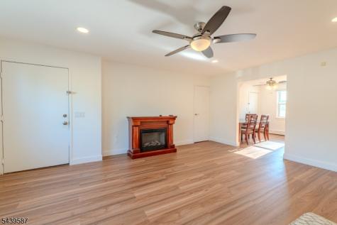 42 York Drive Edison NJ 08817