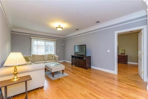 411 Chestnut Street Newark NJ 07105