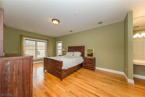 411 Chestnut Street Newark NJ 07105