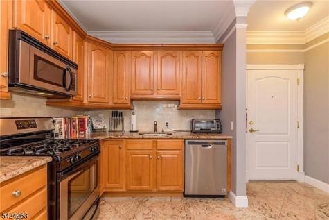 411 Chestnut Street Newark NJ 07105