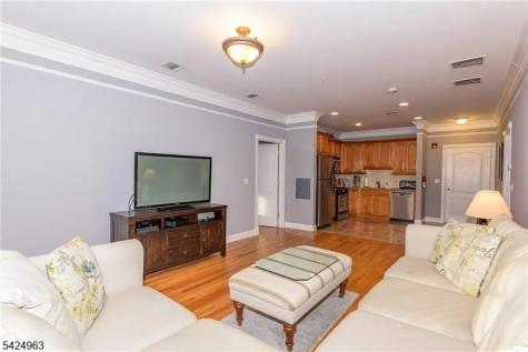 411 Chestnut Street Newark NJ 07105
