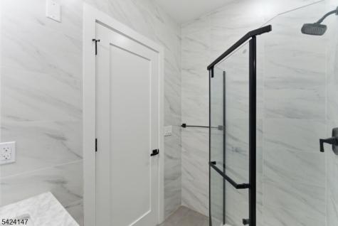 649 38th Street Union NJ 07087
