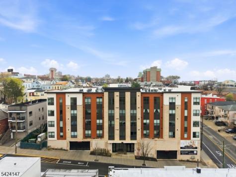 649 38th Street Union NJ 07087