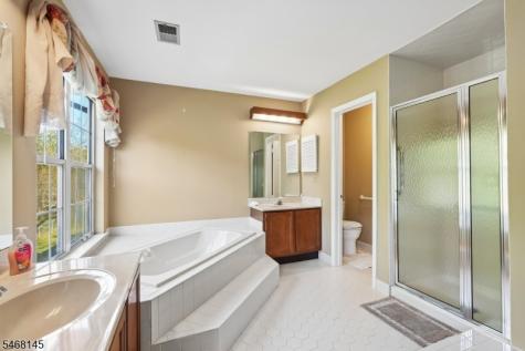 135 Grantham Drive Franklin NJ 08873