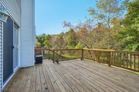 135 Grantham Drive Franklin NJ 08873