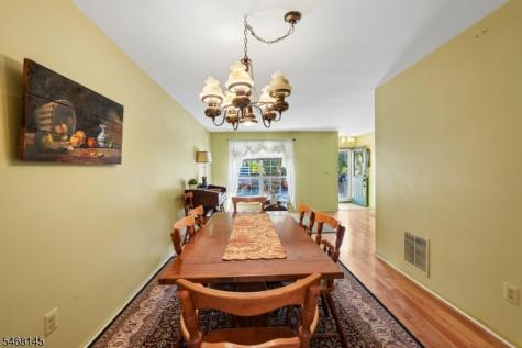 135 Grantham Drive Franklin NJ 08873