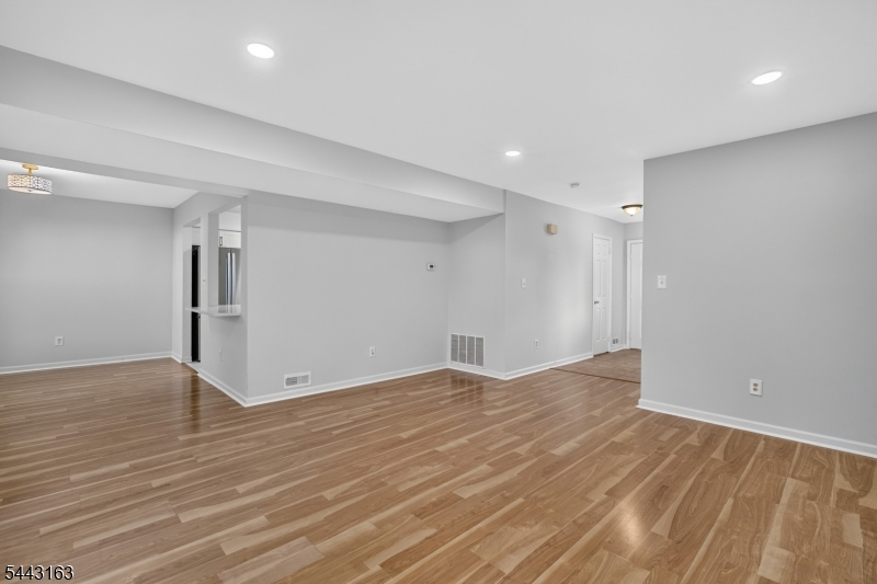 78 Stanwick Court Franklin NJ 08873
