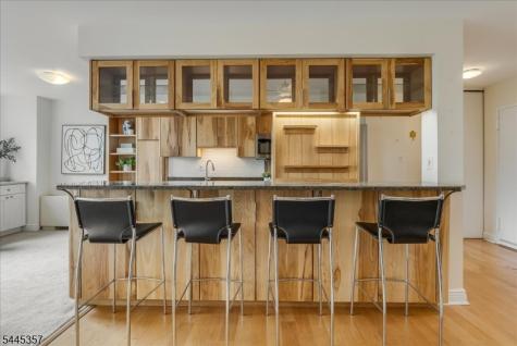 530 Valley Road Montclair NJ 07043