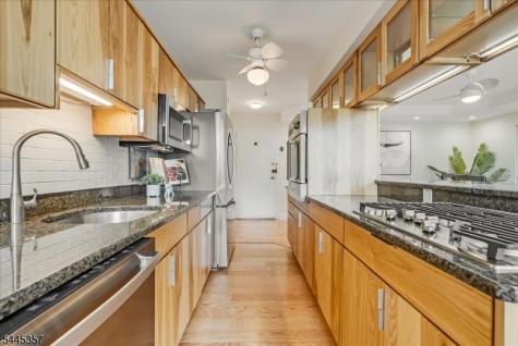 530 Valley Road Montclair NJ 07043