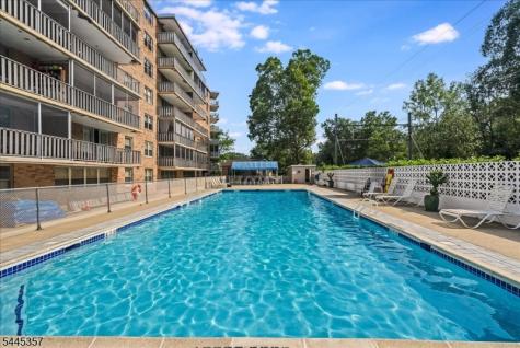 530 Valley Road Montclair NJ 07043