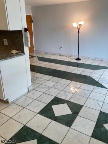 712 North Broad St Apt 2e Elizabeth NJ 07208