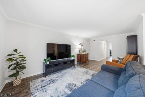 825 Riverside Avenue Lyndhurst NJ 07071