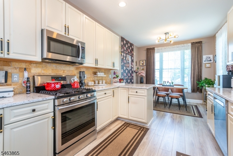 66 Saratoga Court Franklin NJ 08873